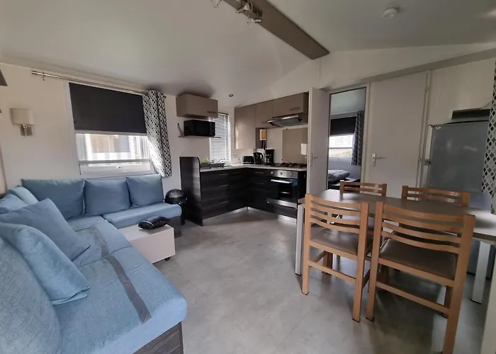 Joli Mobil Home 4-6 Personnes 416