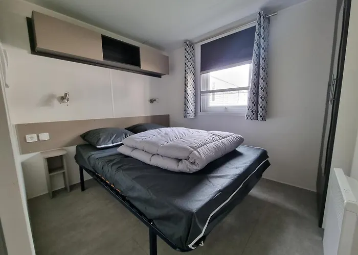 Joli Mobil Home 4-6 Personnes 416